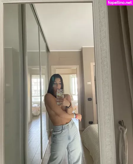 Myriam Sava OnlyFans Thumbnail #QcEl4cq3Ej