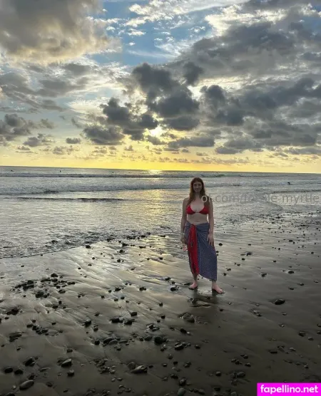 Myrtlebloom OnlyFans Thumbnail #GA1m80Pc0B