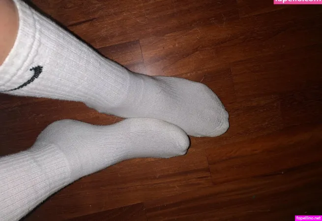 Mysecret Feet OnlyFans Thumbnail #DO6XOygS07