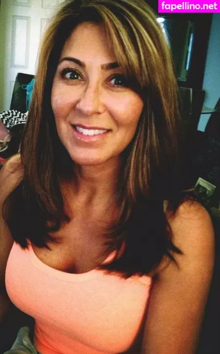 Mystery Milf OnlyFans Thumbnail #6LbdTBvpC1