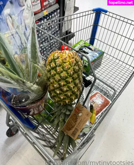 Mytinytootsies OnlyFans Thumbnail #5ztNyBhAa1