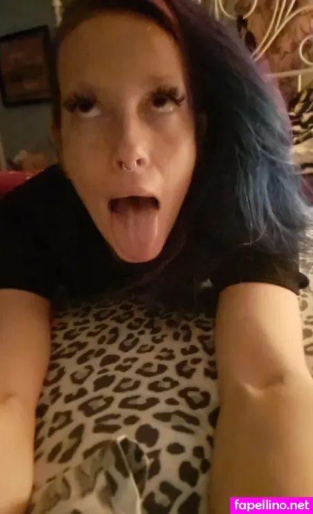 Myviolethart OnlyFans Thumbnail #TFo8Pq3EKu
