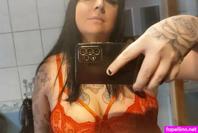 Myztica OnlyFans Thumbnail #vPySpSmX3H