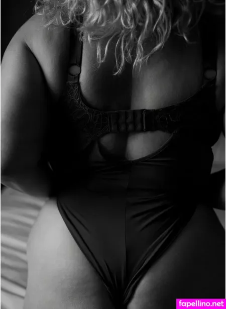 Mzfrizle OnlyFans Thumbnail #tJbZHHkDmm