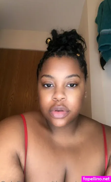 Mzmammamelons OnlyFans Thumbnail #kVe6OKGhpQ