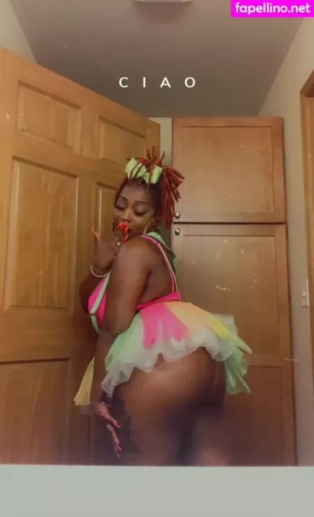 Mzstrawberryhenny OnlyFans Thumbnail #AcBh84VIng