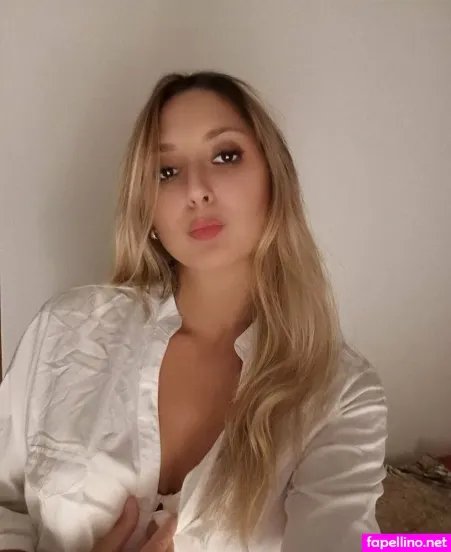 N Sweet Strawberry OnlyFans Thumbnail #KTVDxnq4L2