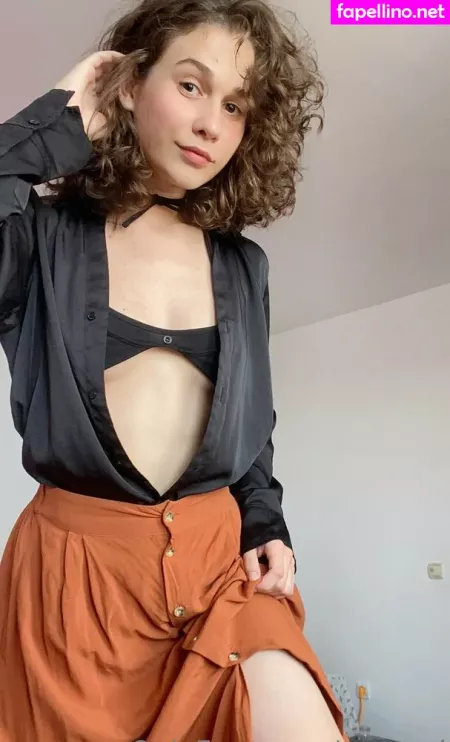 Naaami OnlyFans Thumbnail #r39wZBC5dU