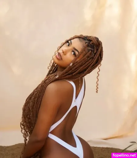 Nabbru Brunna Freitas OnlyFans Thumbnail #M5mnGoP1pv