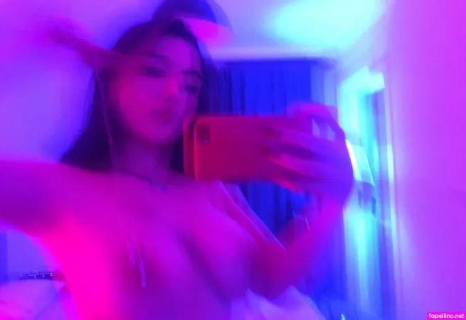 Nadeleine 1 OnlyFans Thumbnail #7KuYe7eiWj