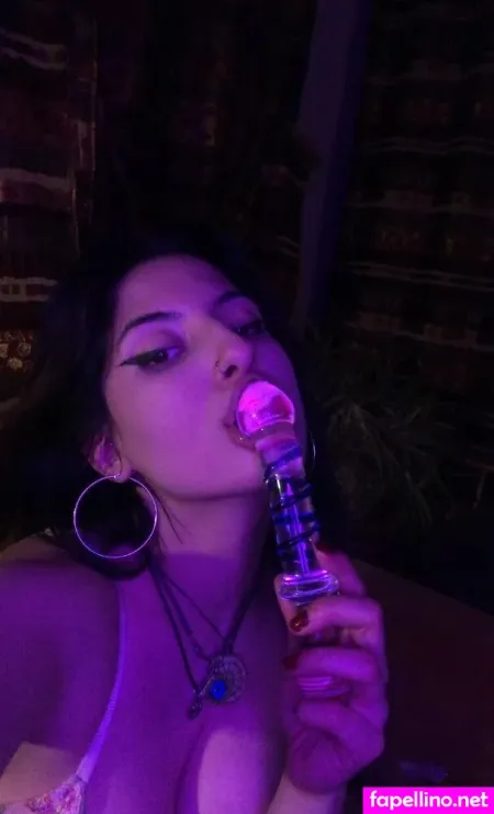 Nadeleine 1 OnlyFans Thumbnail #MRUIinsSDt