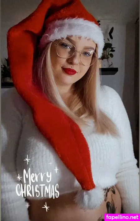 Nadeszda OnlyFans Thumbnail #a3t4PFXGg3