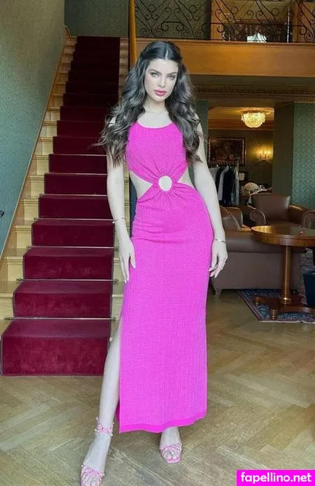 Nadia Ferreira OnlyFans Thumbnail #LkfDQmJnPS