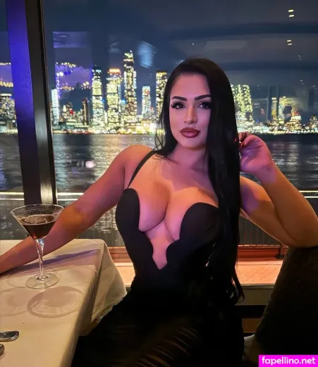 Nadia Khar 7 OnlyFans Thumbnail #gaWgvsI11k