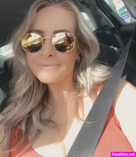 Nadia Meunier OnlyFans Thumbnail #Ttwql5zxXv