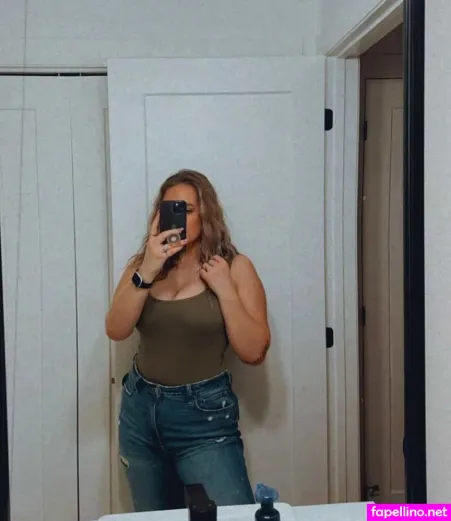 Nadia Meunier OnlyFans Thumbnail #WMBKZbZV7I