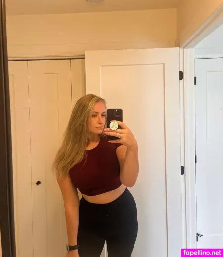 Nadia Meunier OnlyFans Thumbnail #hgL2GVllGC