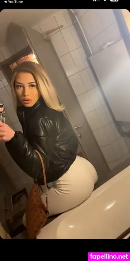 Nadia Offenbach OnlyFans Thumbnail #G84UiFqIZ8