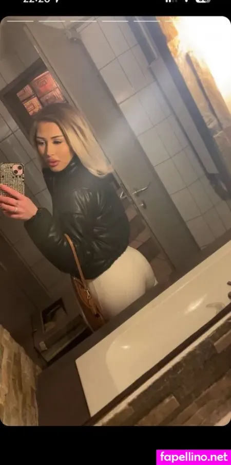 Nadia Offenbach OnlyFans Thumbnail #Yxdx6Ox2jz