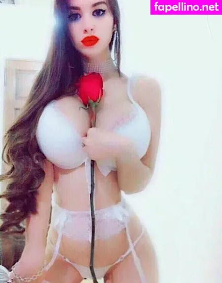 Nadia Palik OnlyFans Thumbnail #avlyMryf3i