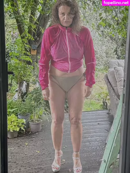 Nadia Sawalha OnlyFans Thumbnail #N5TqR0dNIO