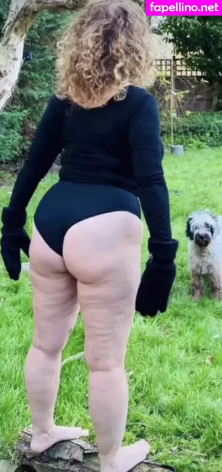 Nadia Sawalha OnlyFans Thumbnail #o9InddzTwu