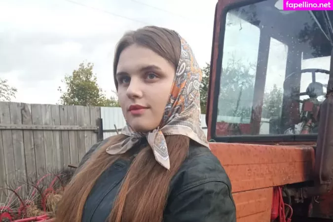 Nadia OnlyFans Thumbnail #aGNfmldwdb