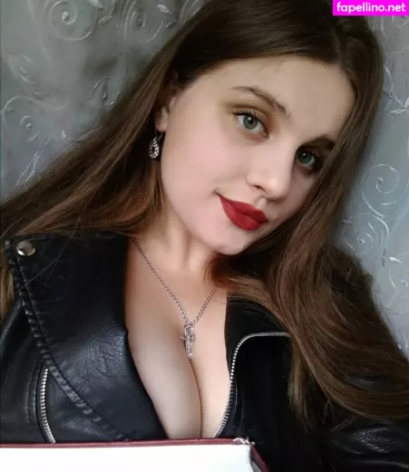 Nadia OnlyFans Thumbnail #mXo9uzcoEr