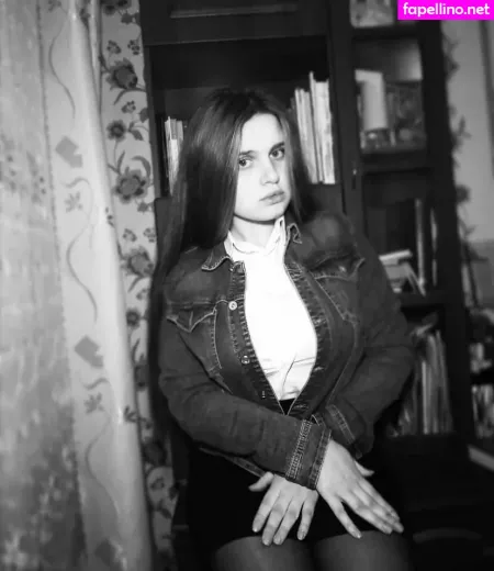 Nadia OnlyFans Thumbnail #oxdBiKxDxC