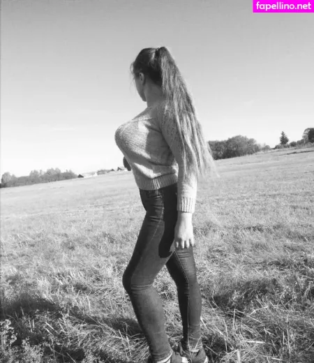 Nadia OnlyFans Thumbnail #p2JIQtYINM