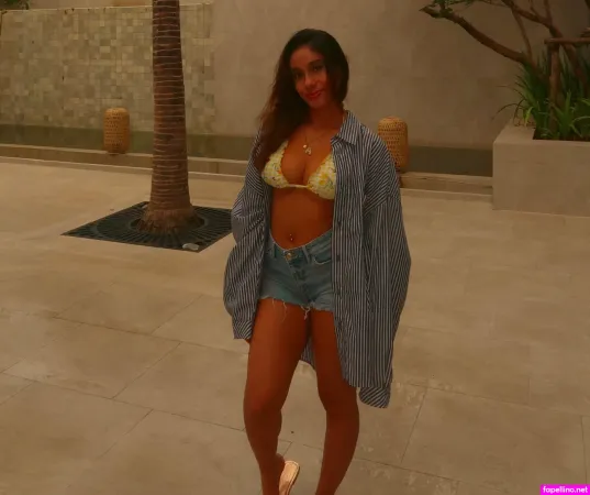 Nadiabellaa OnlyFans Thumbnail #W8dnNIbtU4