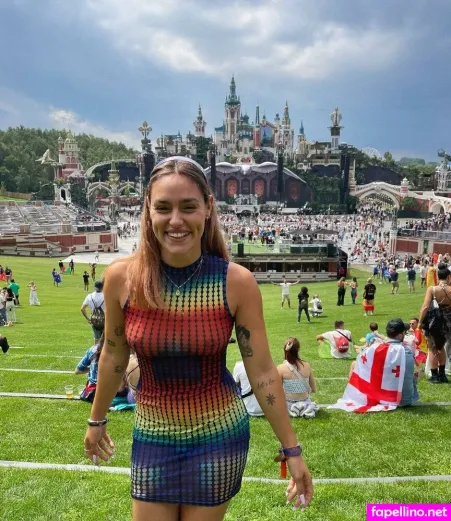 Nadialobe Main Profile Photo