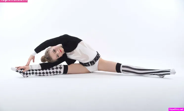 Nadiamodel OnlyFans Thumbnail #NeAbDknw9F