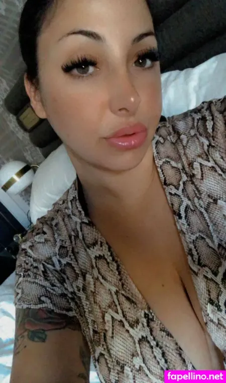 Nadianaughty1 OnlyFans Thumbnail #9I2nhQHAJf
