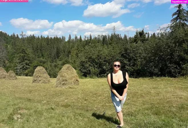 Nadin Shcherban OnlyFans Thumbnail #1Ex7FbUYEq