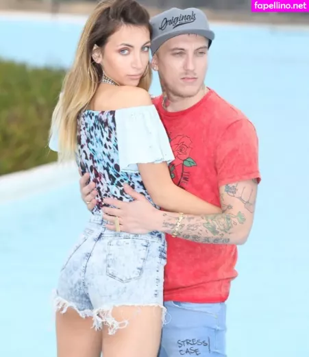 Nadine Granata OnlyFans Thumbnail #mVEIqd1KvD