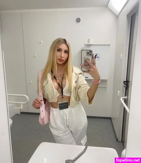 Nadine Theis OnlyFans Thumbnail #Mx2w4gklGU