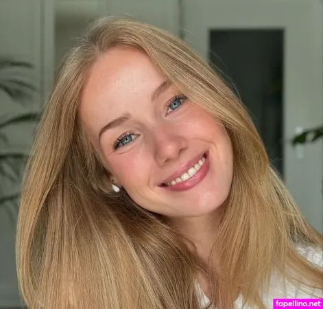 Nadine Von Relaxasmr OnlyFans Thumbnail #QBs85fApo3
