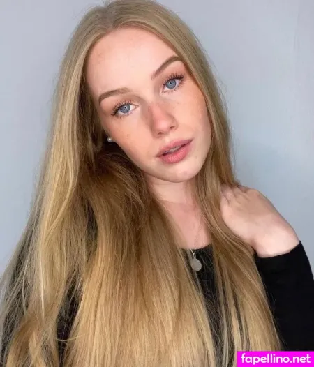 Nadine Von Relaxasmr OnlyFans Thumbnail #c71xdEXTLa
