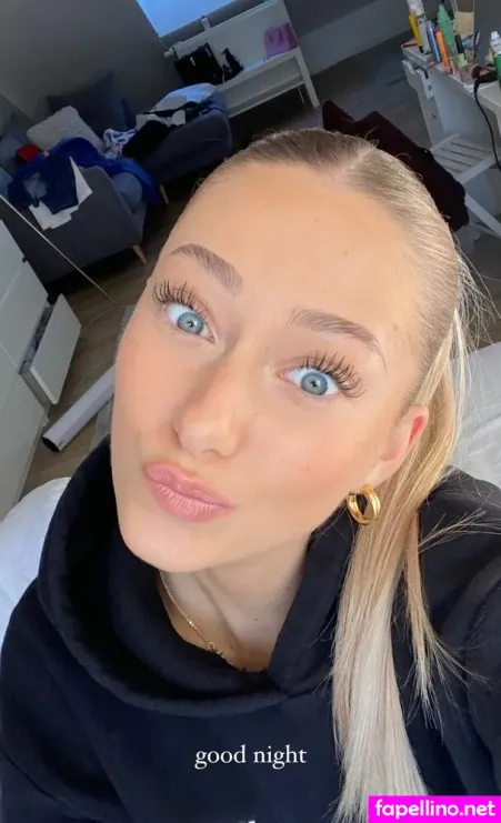 Nadine Zofi OnlyFans Thumbnail #IOEqY0Fno9