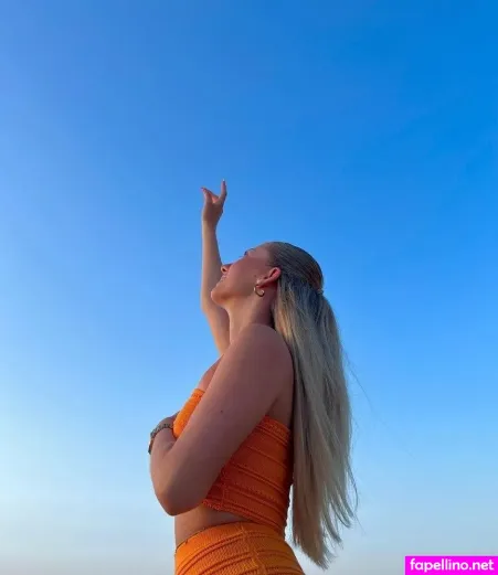Nadine Zofia Hamleh OnlyFans Thumbnail #ikiYcTr4qD