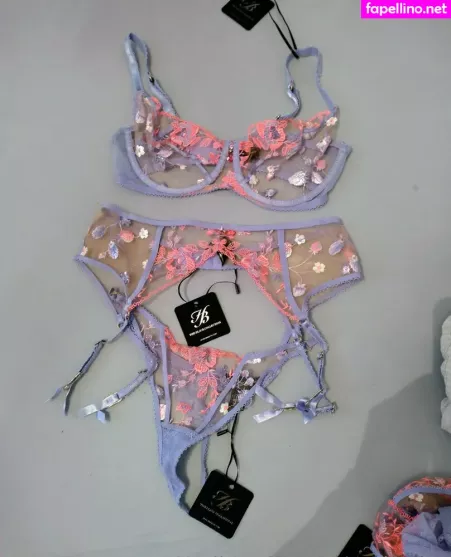 Nadine22 OnlyFans Thumbnail #GNf3KKCy46