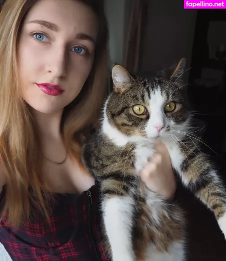 Nadine22 OnlyFans Thumbnail #tzFERpDGe9