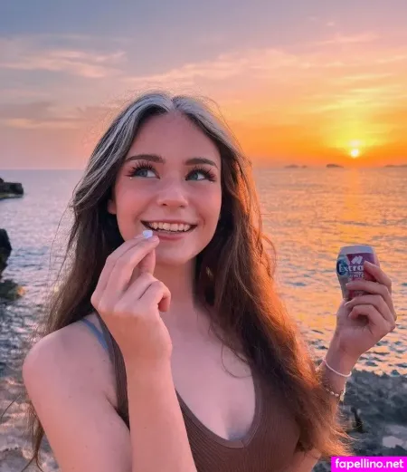 Nadinebreaty OnlyFans Thumbnail #bGegIEYPED
