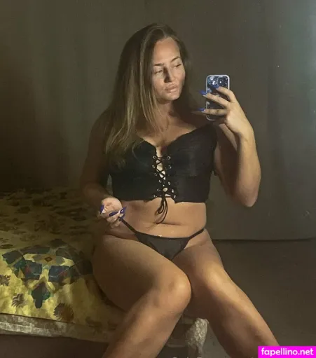 Nadinkittin OnlyFans Thumbnail #MiWNOkd0Fd