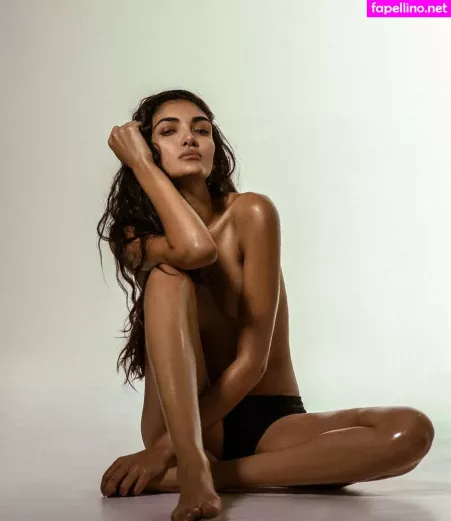 Nadiya Khan OnlyFans Thumbnail #2g1c8vou0L