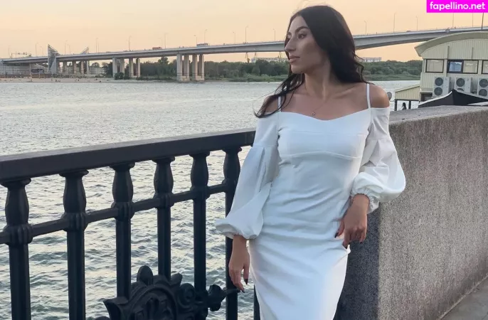 Nadya Granenko OnlyFans Thumbnail #93I9LjBbLI