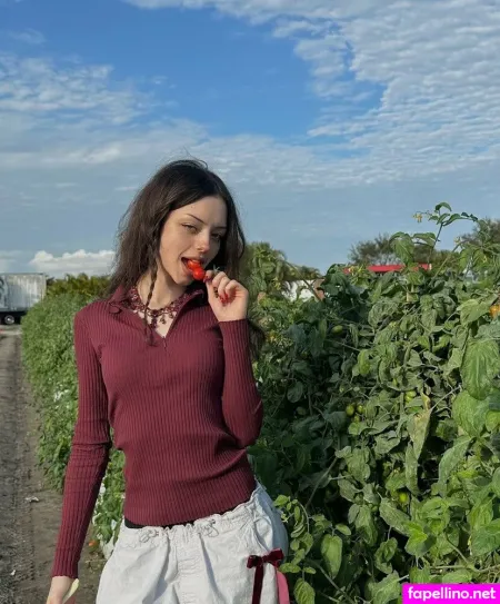 Nadya Yereminn OnlyFans Thumbnail #KAzOFXQPfX