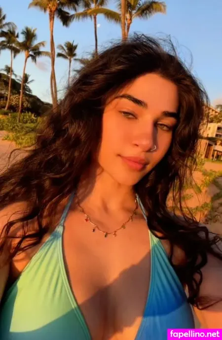 Naila Iqbal OnlyFans Thumbnail #1S4a1n9iQ8