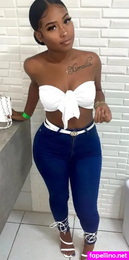 Naisluis OnlyFans Thumbnail #AR7zNAF9LR